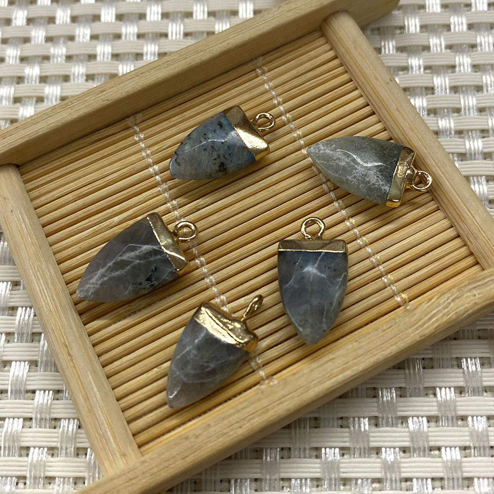 4 labradorite