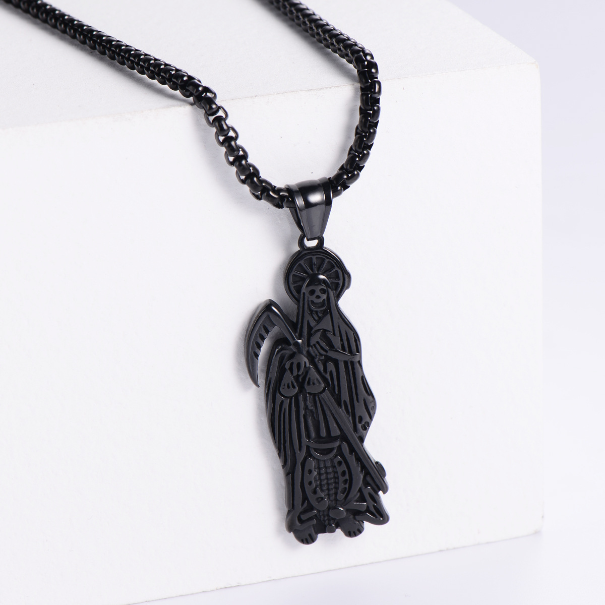 【Black】with chain pendant