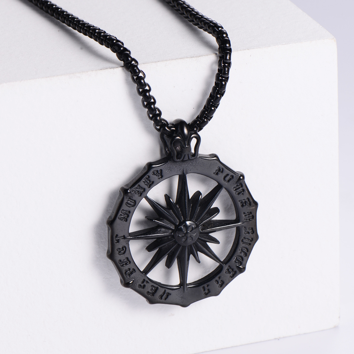 3:【Black】Pendant