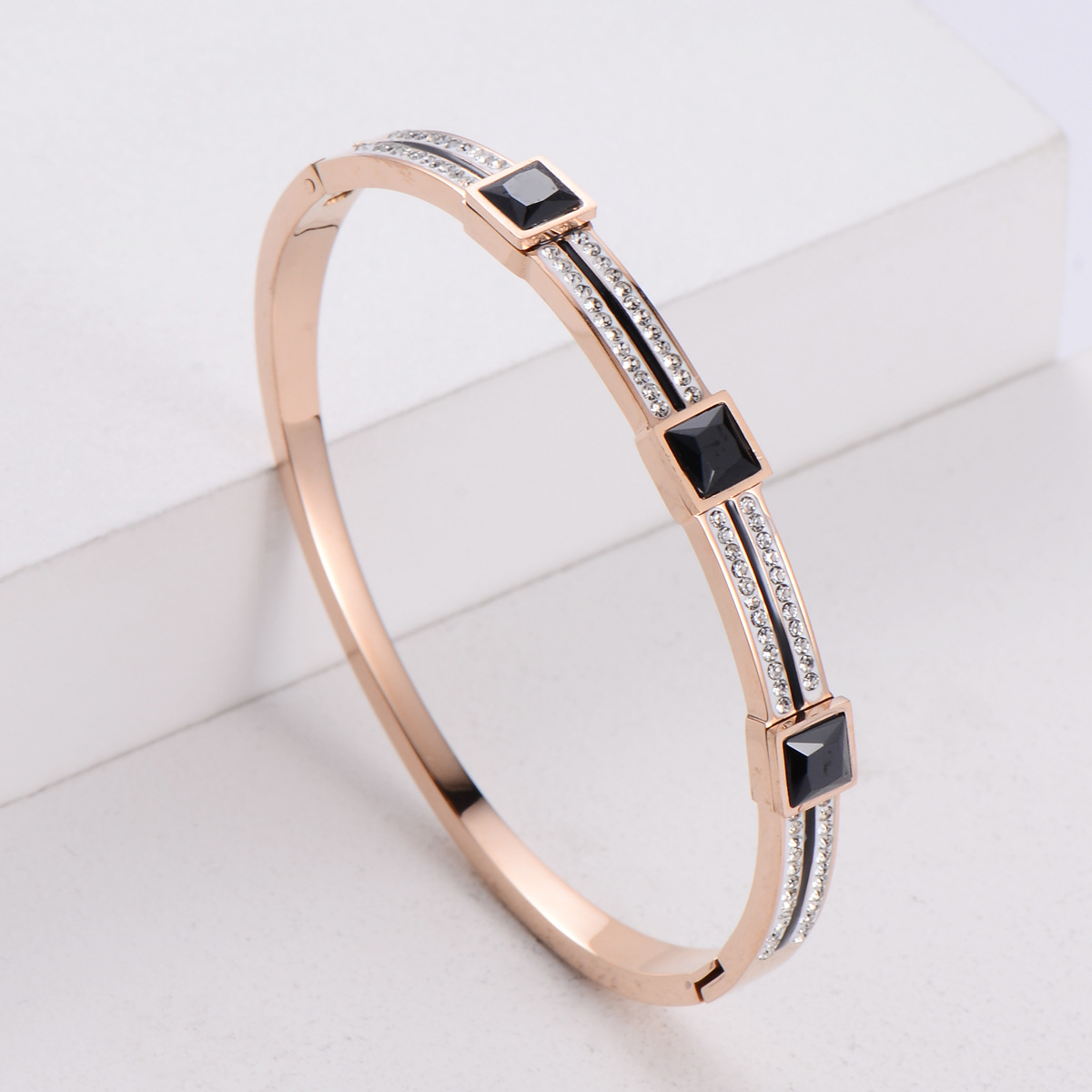 rose gold color rose gold color