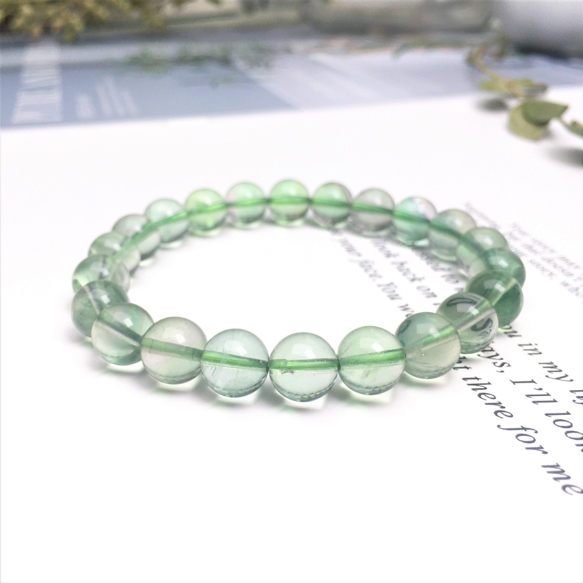 Light green fluorite 12MM