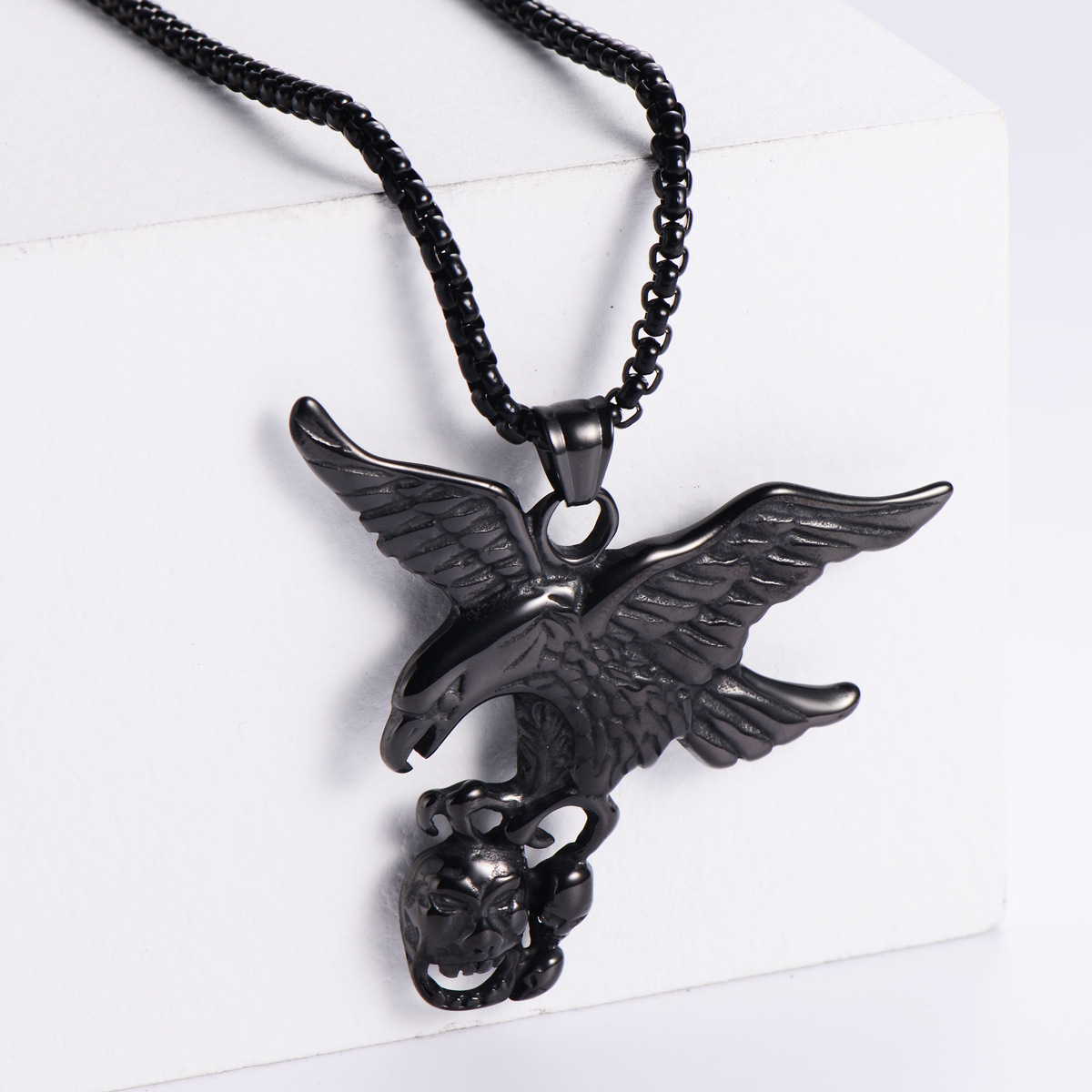 3:【Black】Pendant