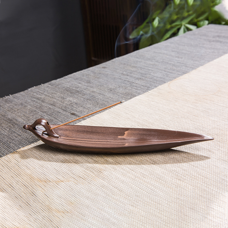 3:One Leaf Canoe 24*5*4cm