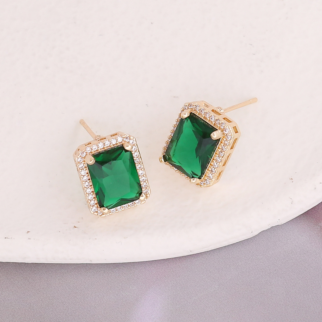 green earrings