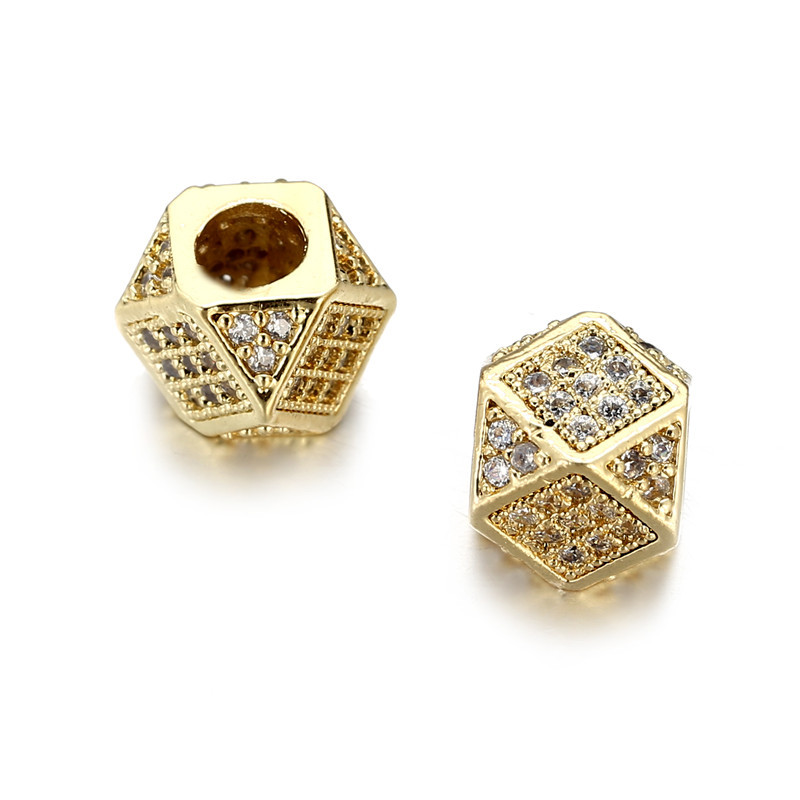 Golden white cubic zirconia