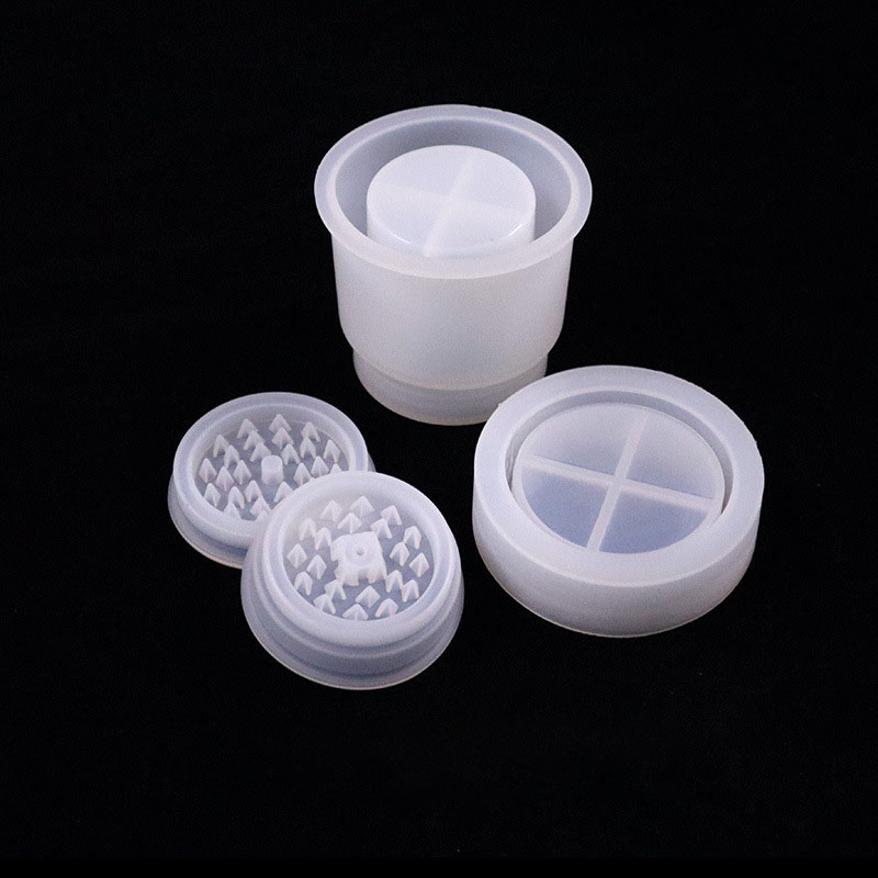 1:[cylindrical bottle   smoke grinder] combined mold