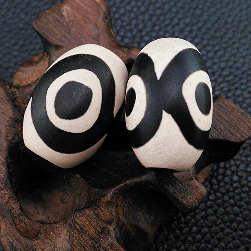 20 * 29 three eye beads