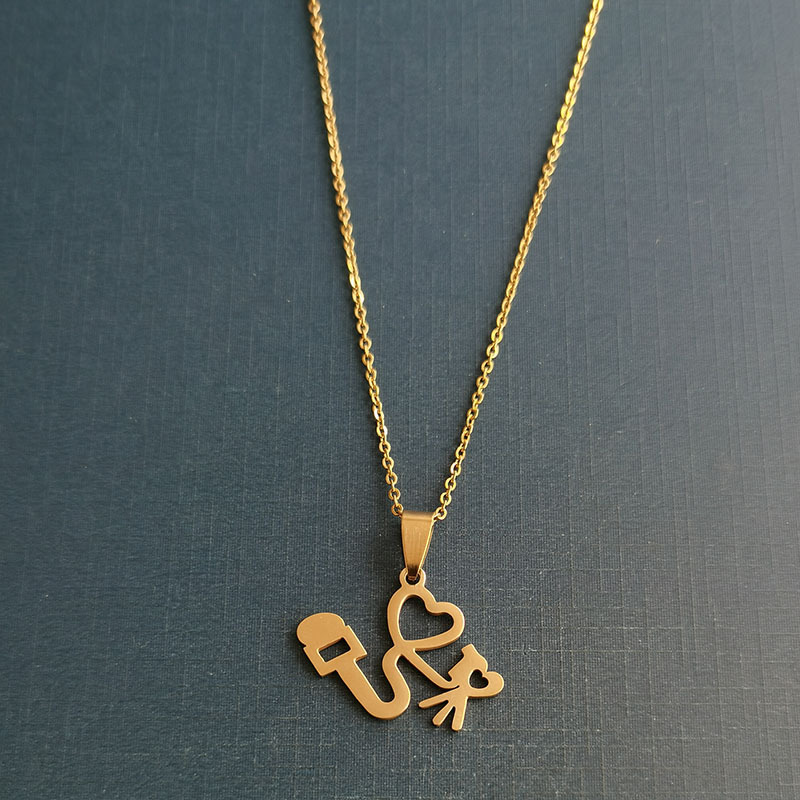 Gold Pendant + O Chain