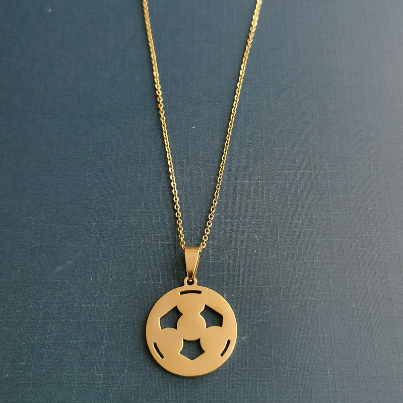 Gold Pendant + O Chain