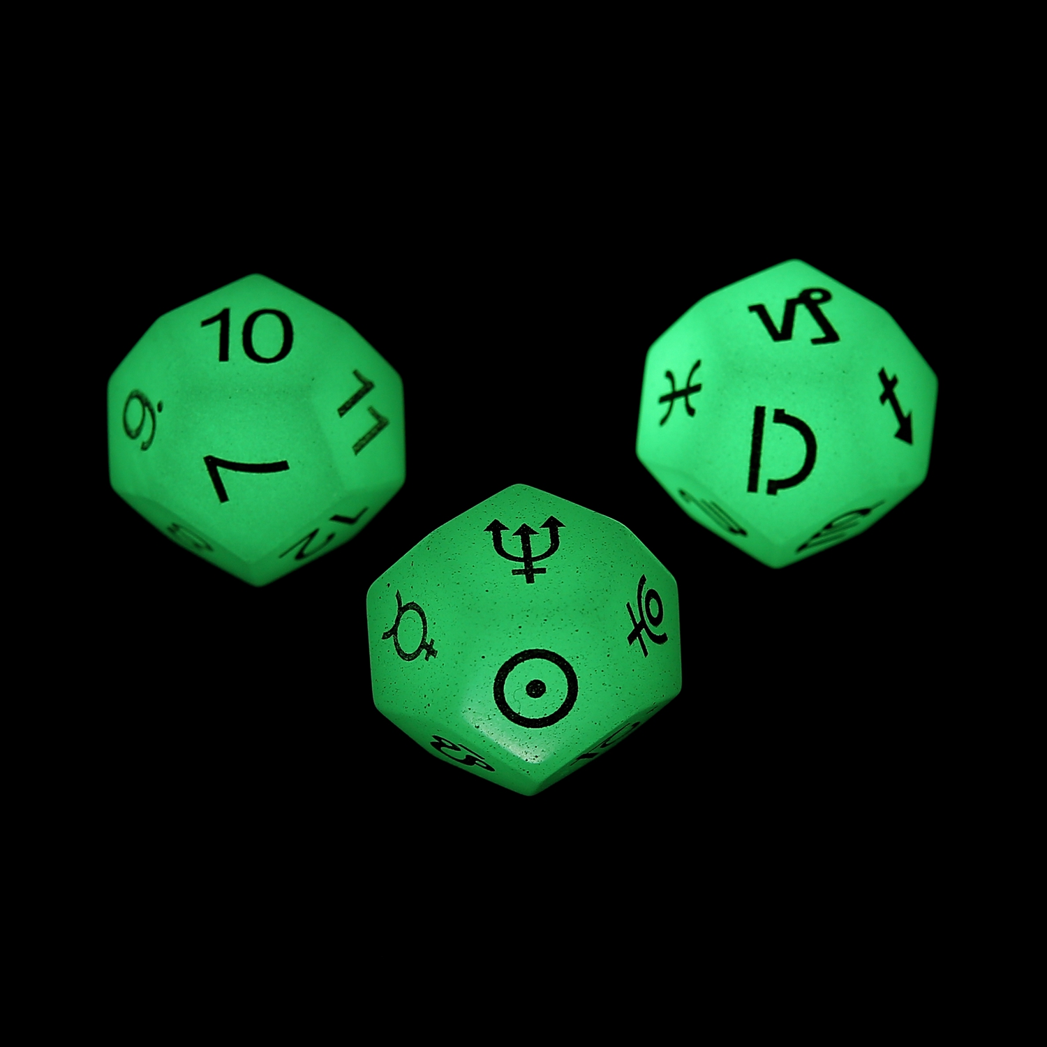 17:Luminous stone green