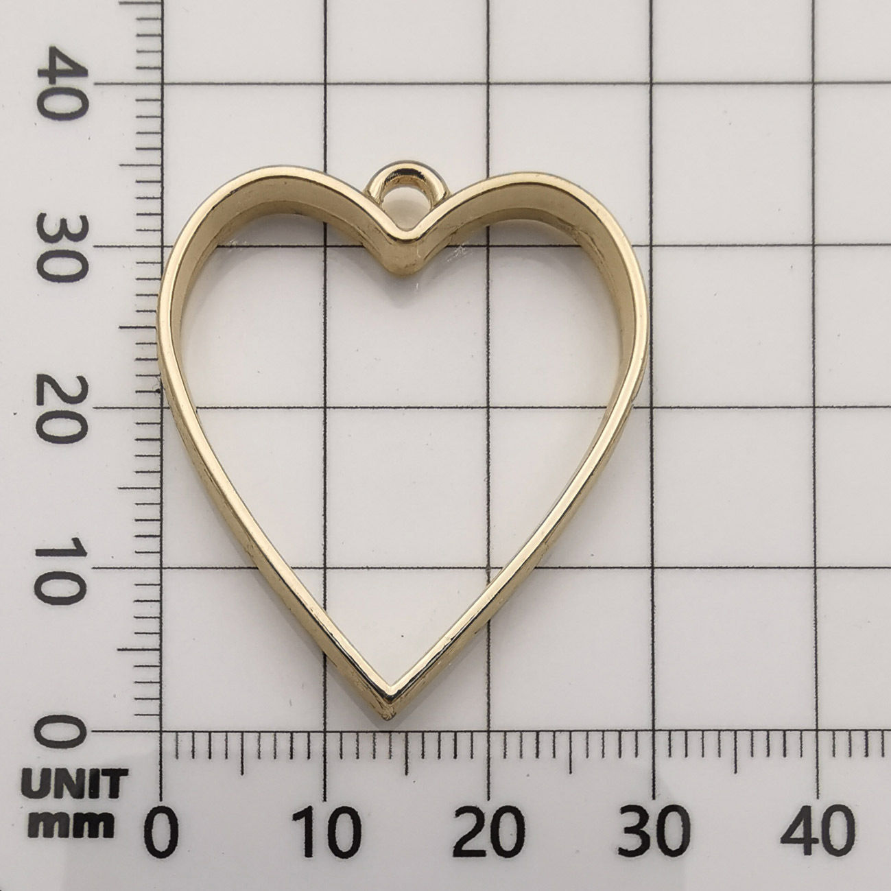 6:KC Golden Peach Heart 30x34mm