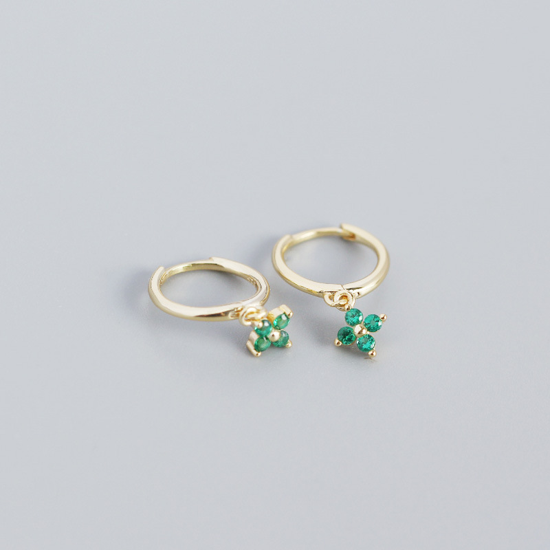  color oro plateado con verde CZ