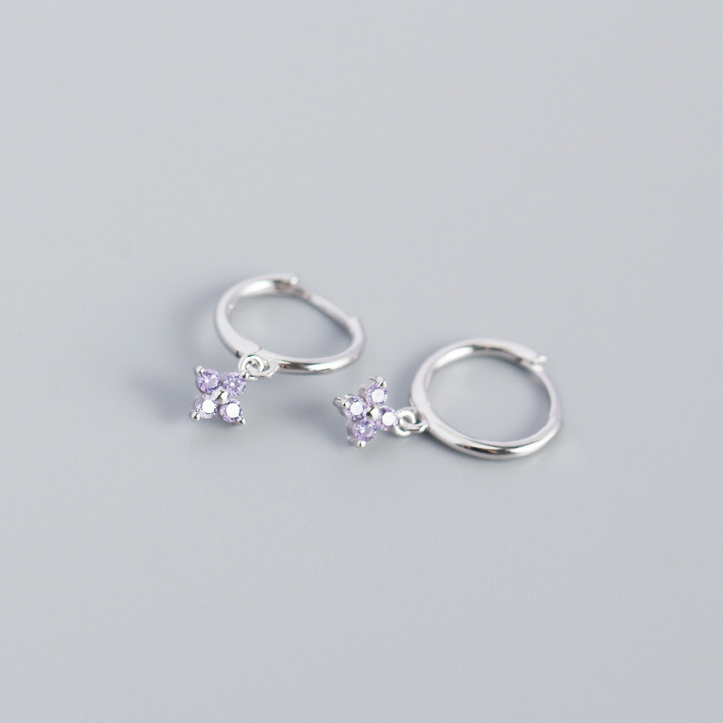  de color platino plateado con morado CZ