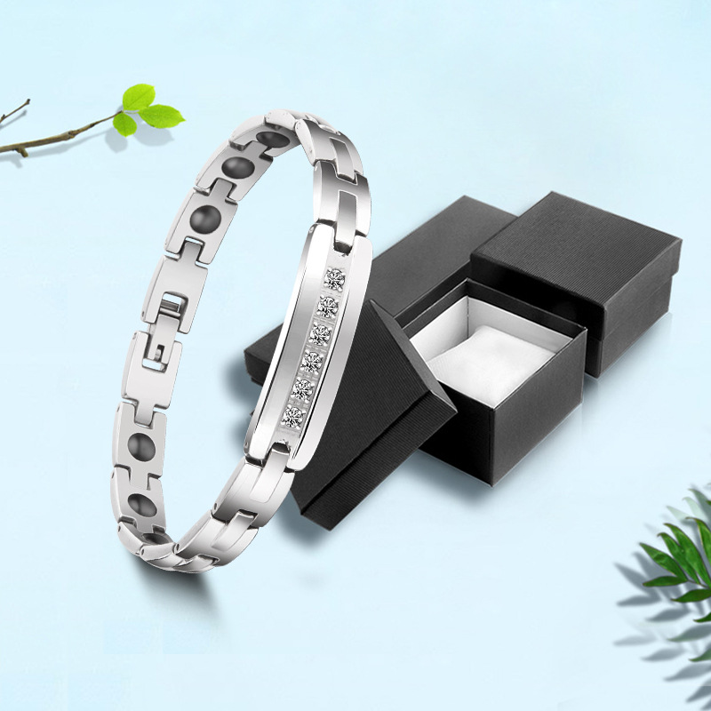 2:Bracelet (with gift box)