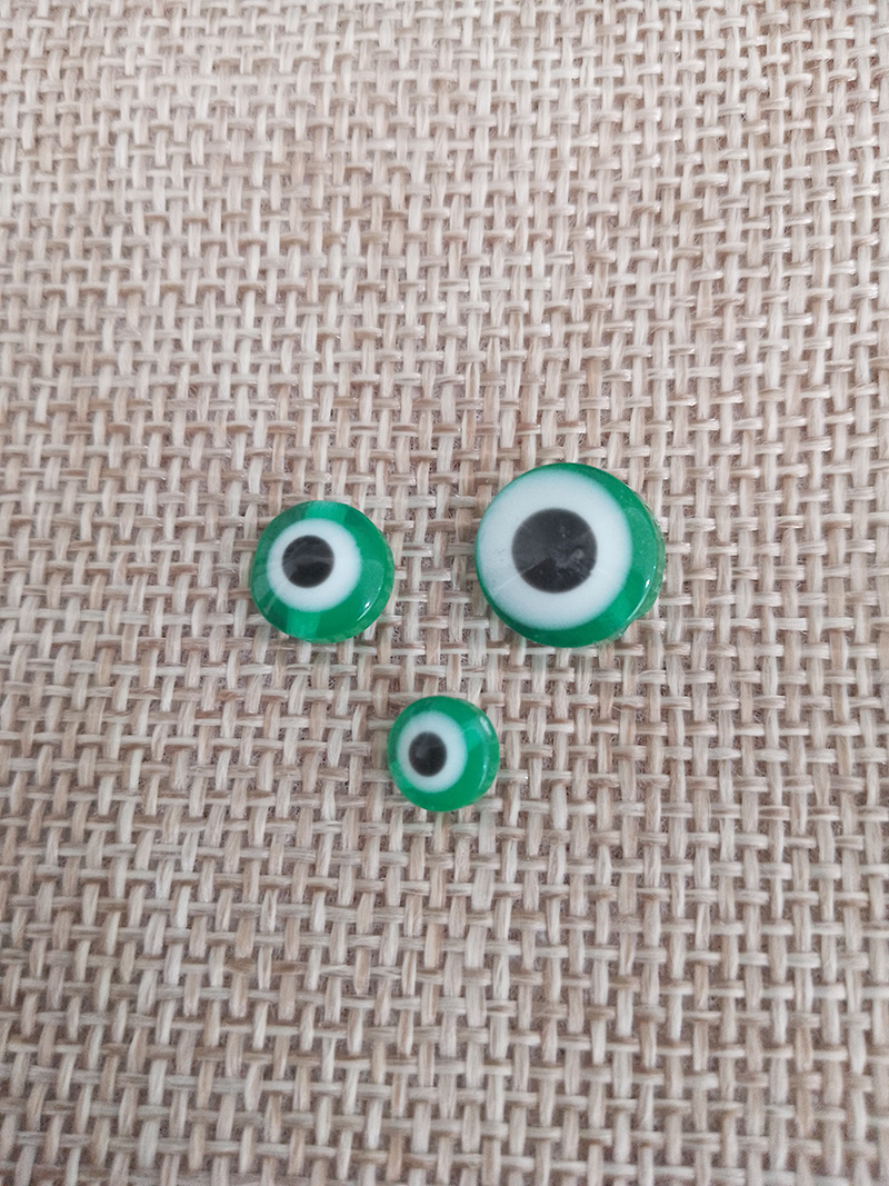 Green, 8 mm