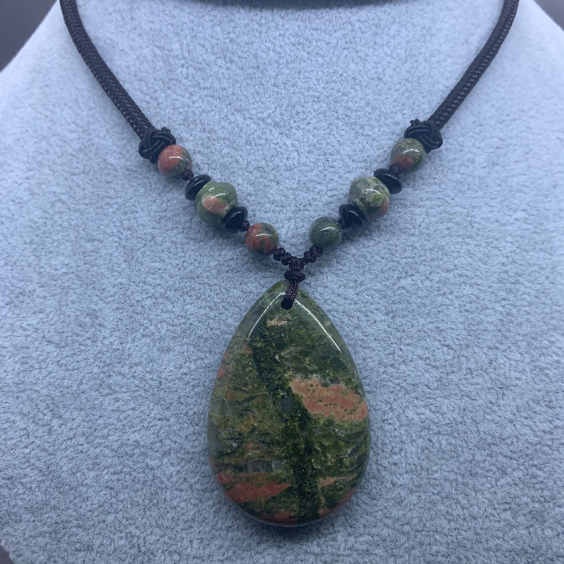 2:Unakite