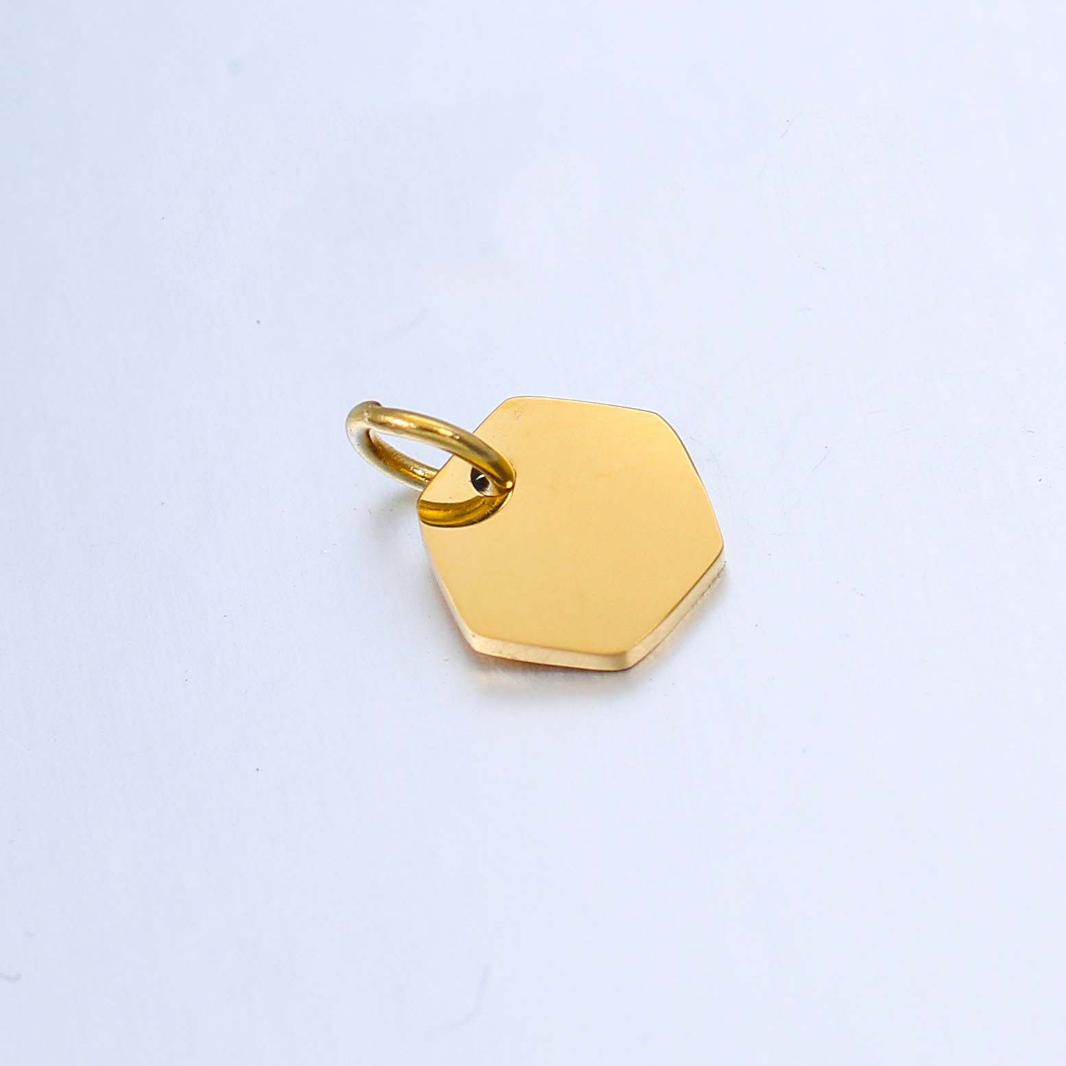 Hexagonal gold 9x11.5mm