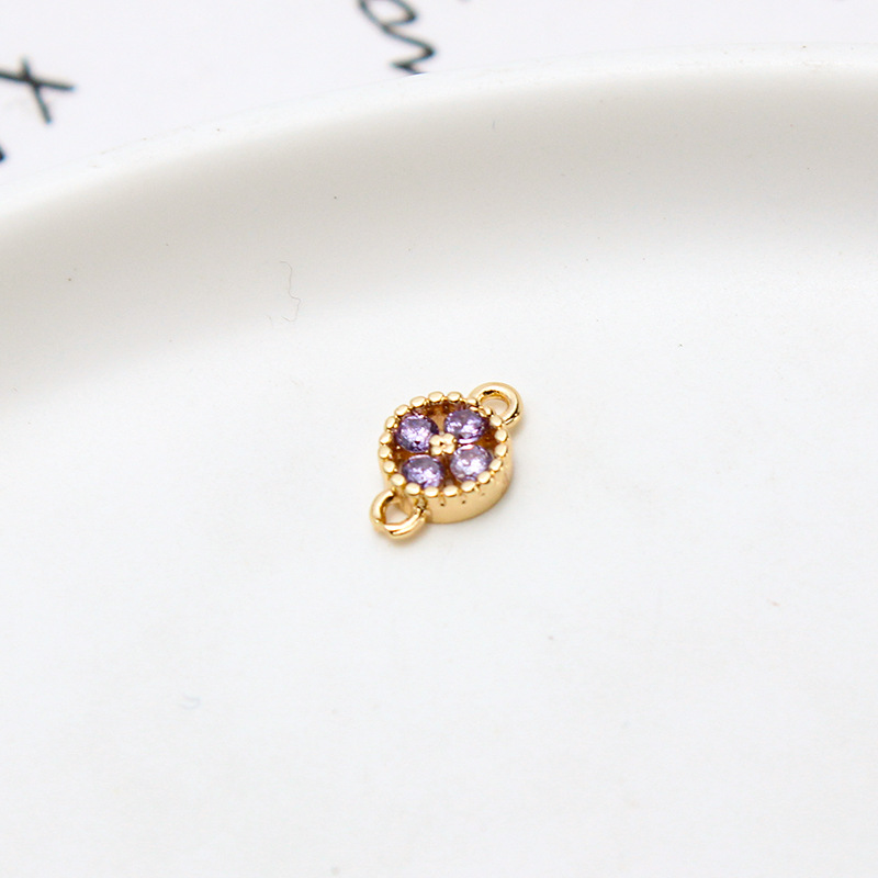 Lilac Four-leaf Flower 6x10mm