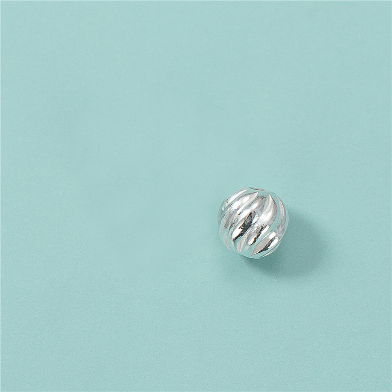 1:silver 4mm