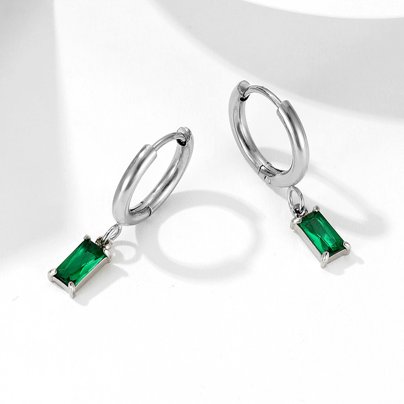 6:DEG406 White Gold   Green Zircon