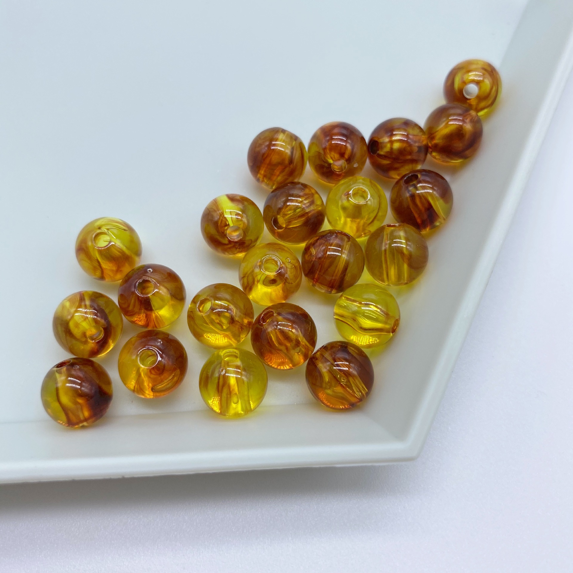 1:10mm Amber