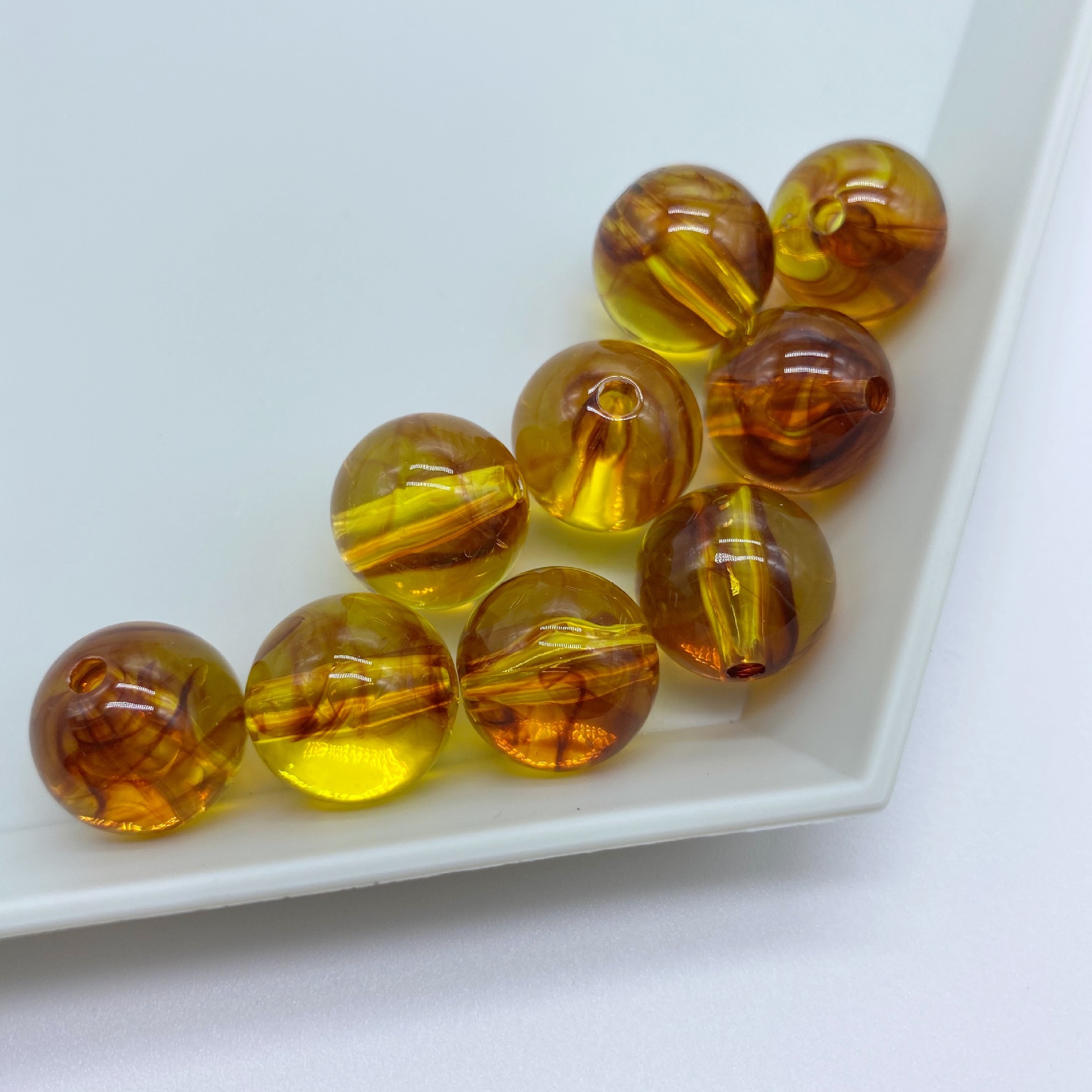 16mm Amber