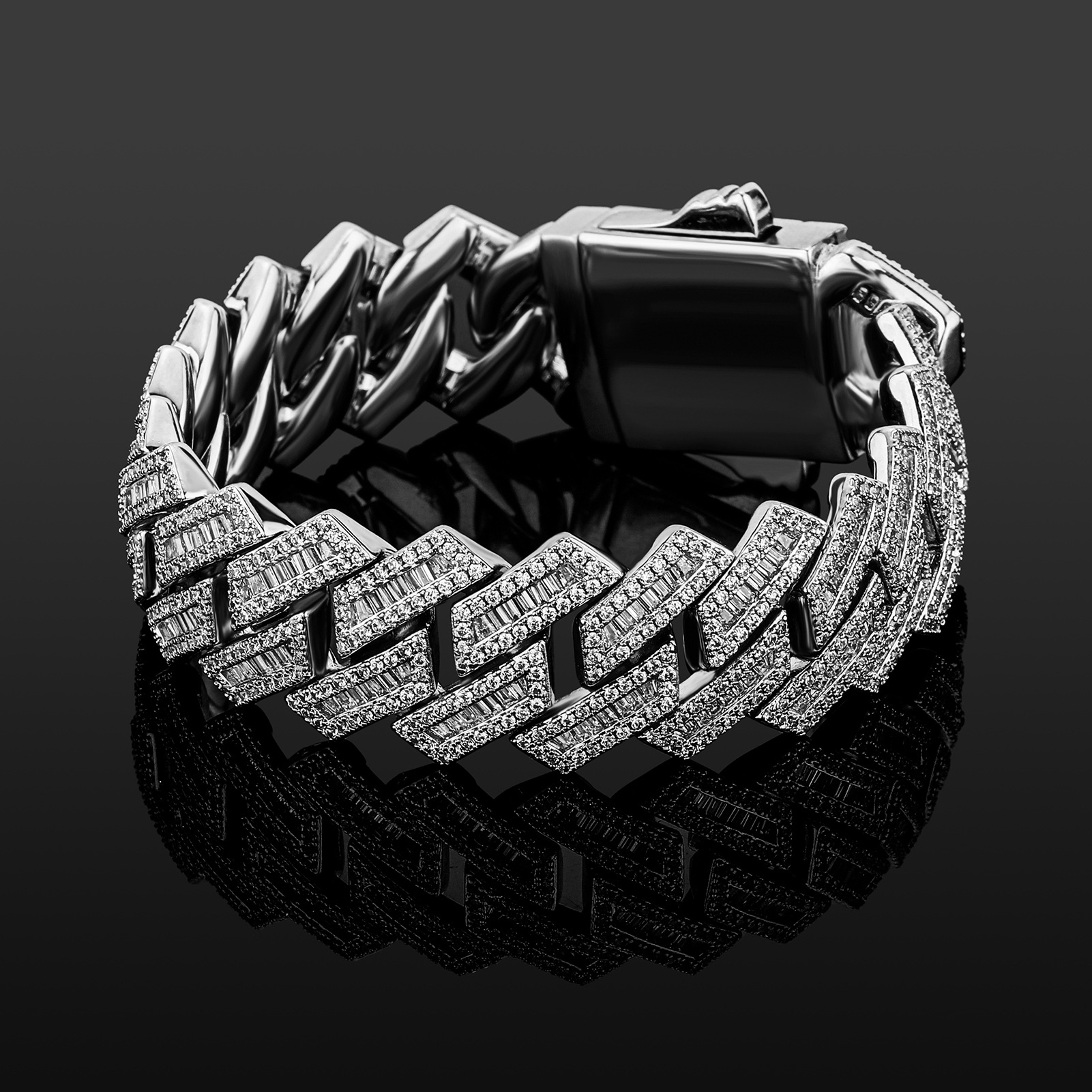 7:Bracele silver 7 inch