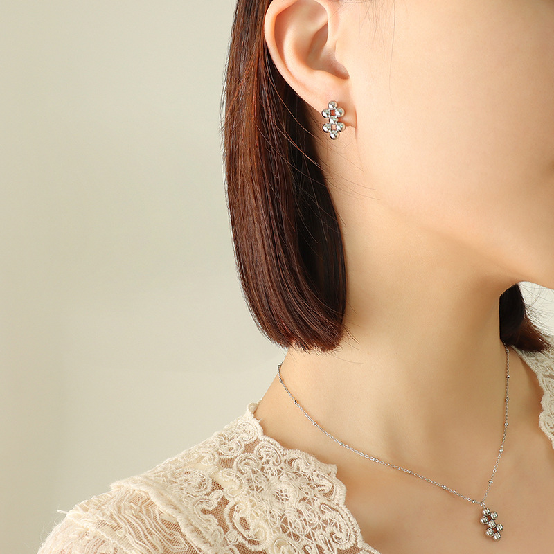 F061- Steel earrings