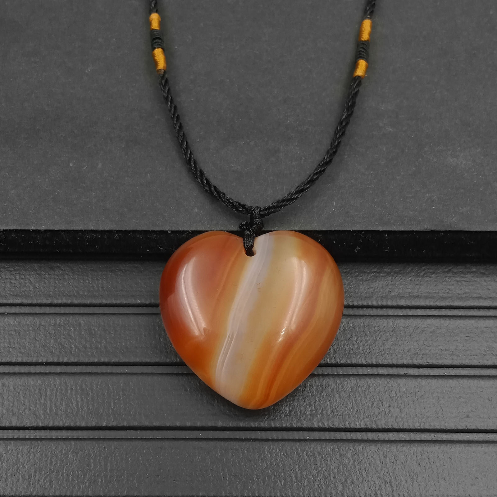 8:Red Agate