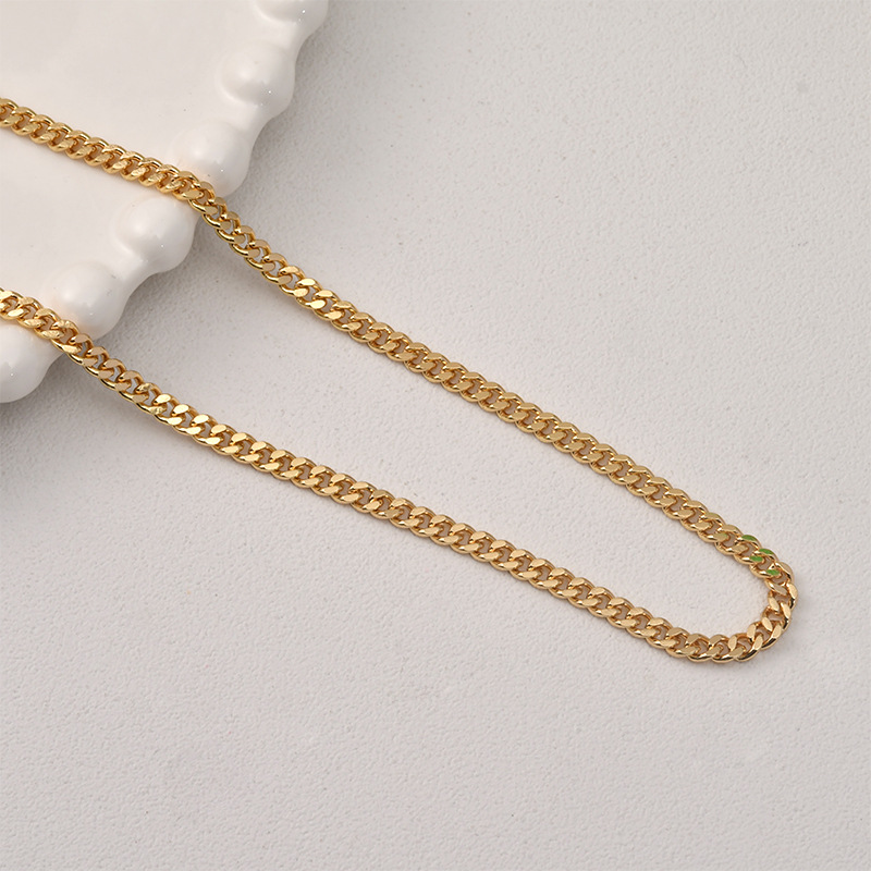 27# Flat Chain Gold