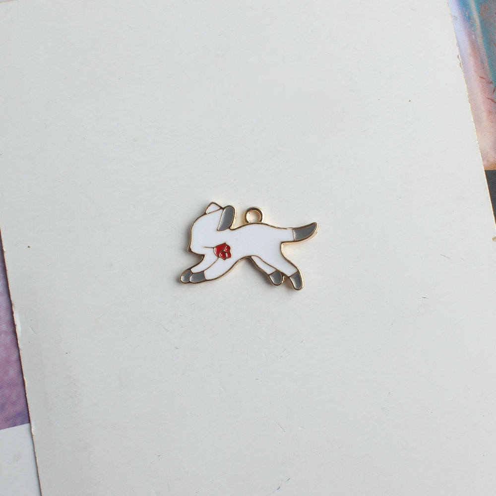 White Cat 15x25mm