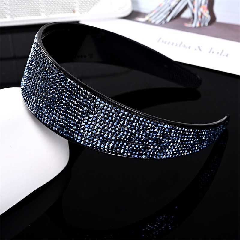 16 rows of diamonds monochrome [navy blue diamonds