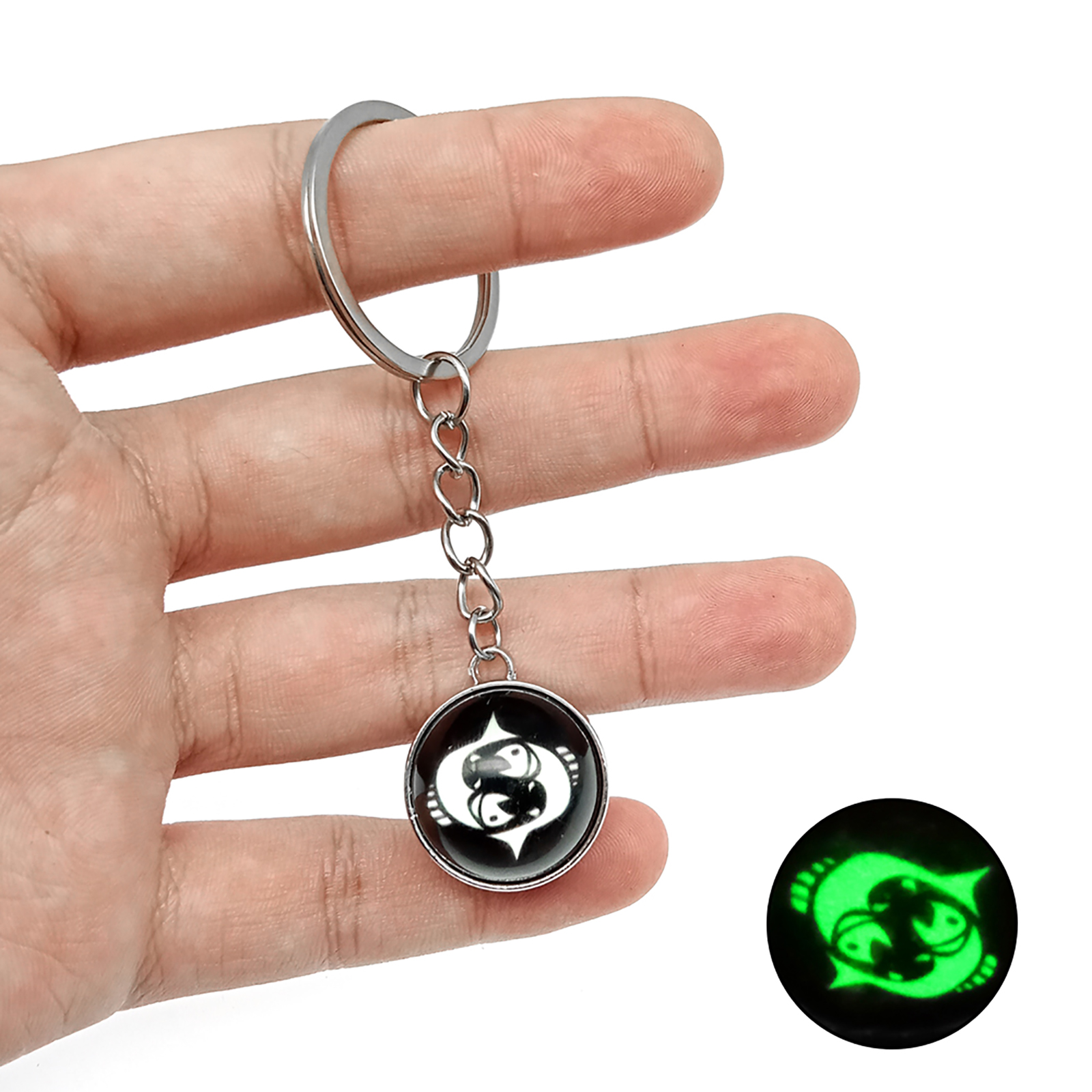 8:Pisces keychain