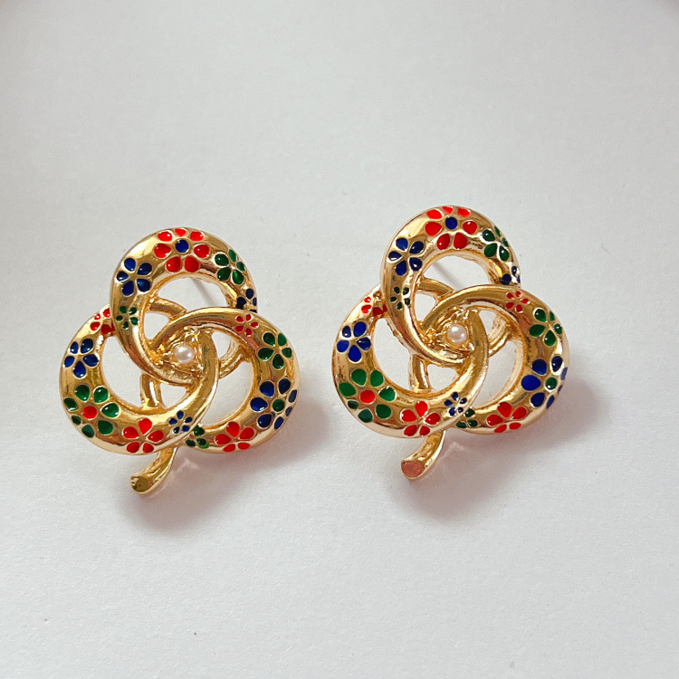 2:earring 25x28mm