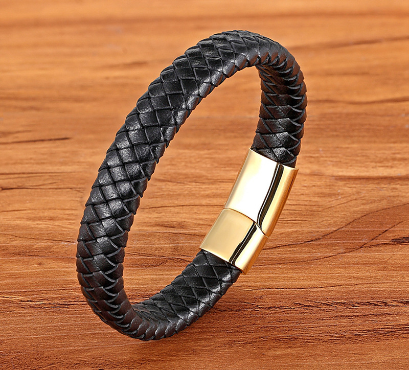 Gold buckle black leather-19cm