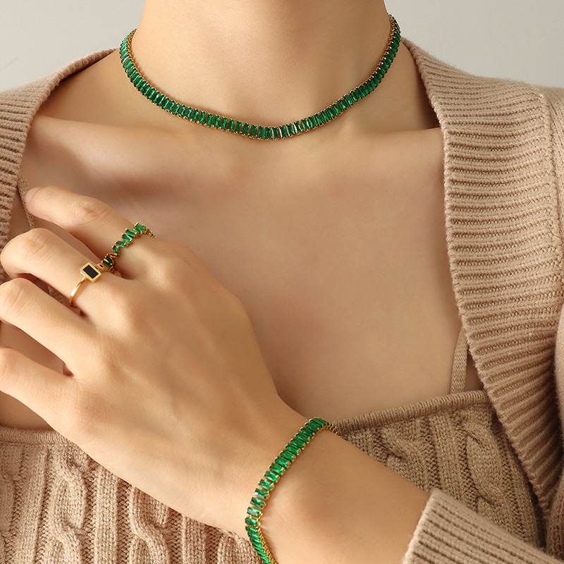 14:Green zircon necklace -36cm