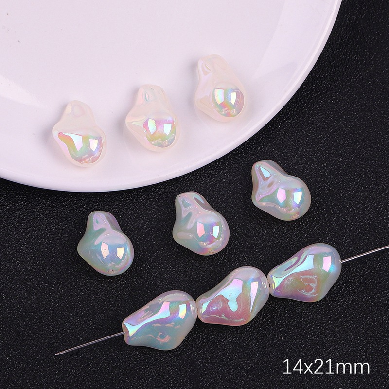 #07 Special-shaped beads 14×21mm white 2 beads/ba