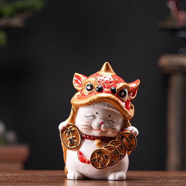 Lion wealth cat ( red ) 9.3*9.3*13.8cm