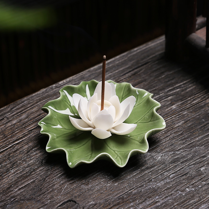 White Snow Lotus 9*3.5cm