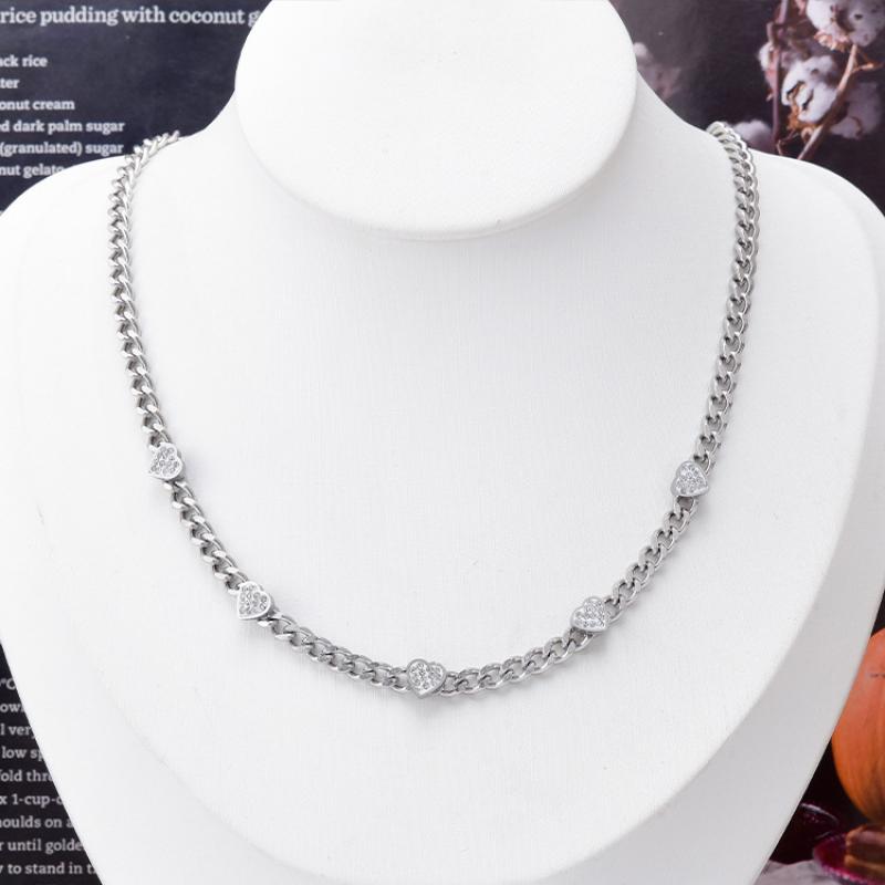 Necklace steel color