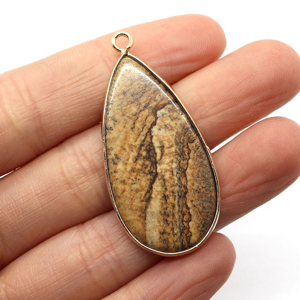 8:Picture Jasper