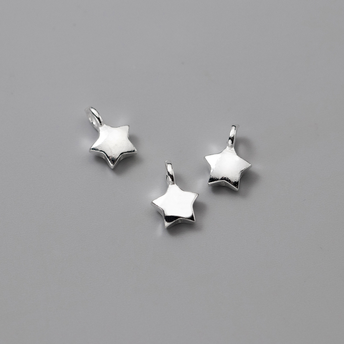 Star 9x6.5x2.5mm, hole 2mm