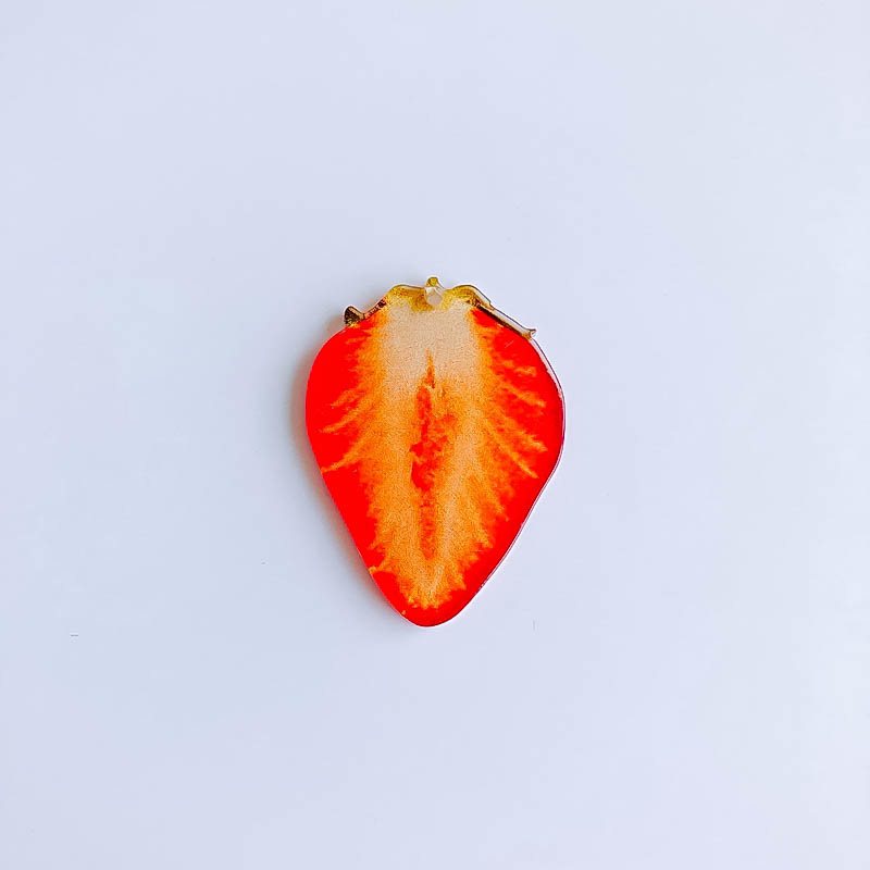 5:5# Strawberry 35*26*2mm