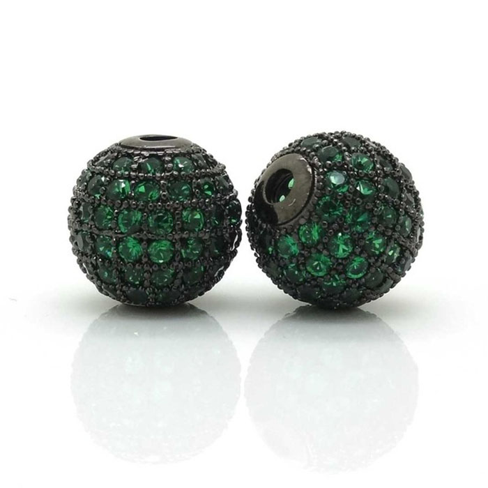 24:Black green zircon