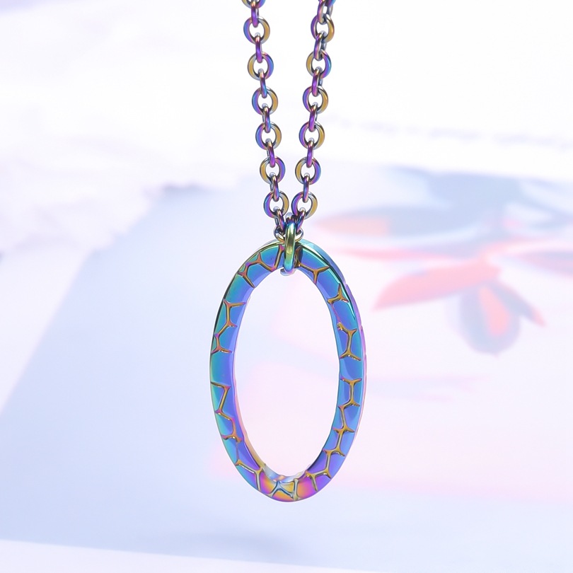 R775 necklace