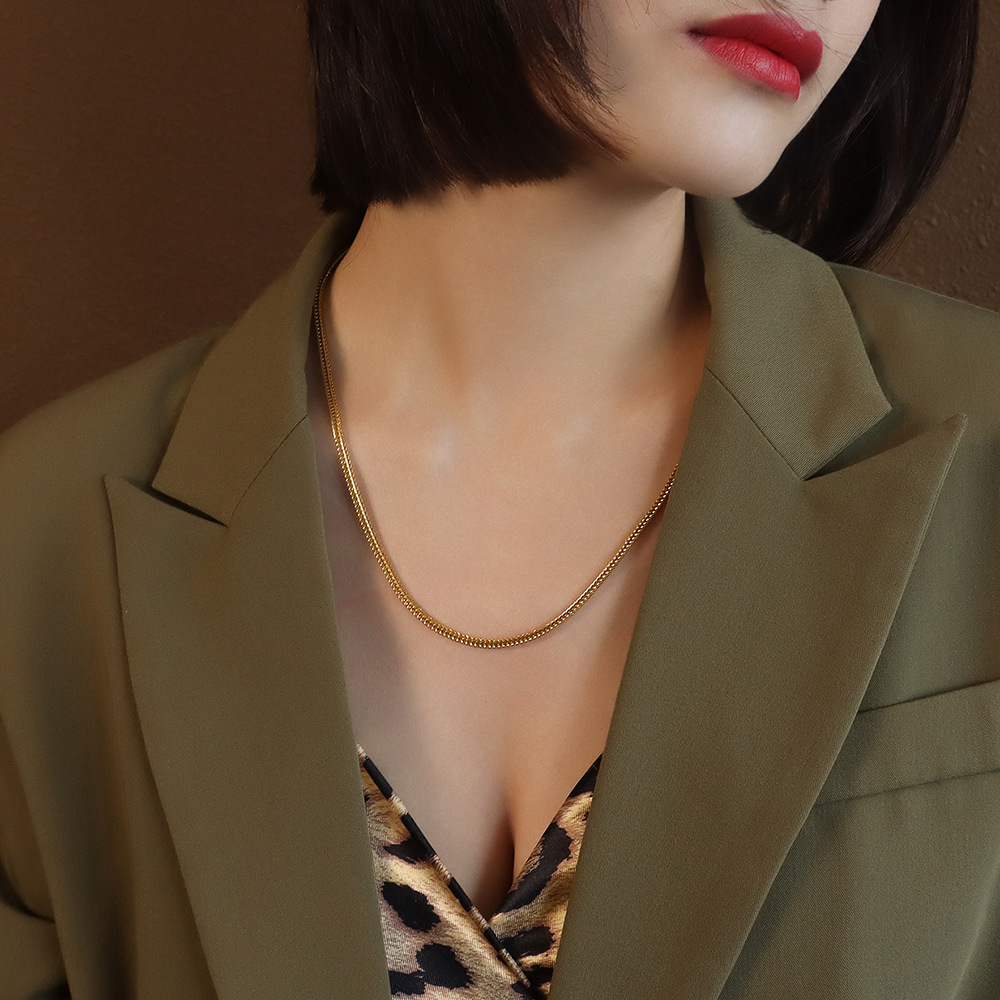 3:P1047 Gold Hollow Chain Necklace 50cm