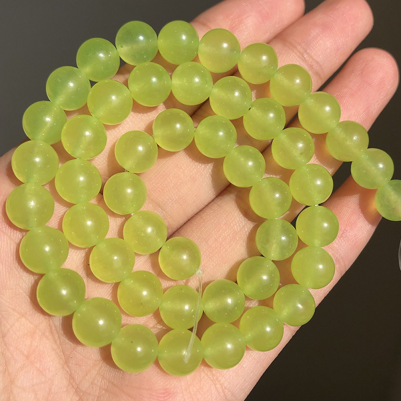 Lemon green 10mm about 37 pcs