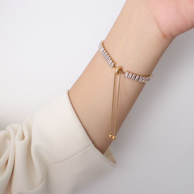 1:E285 Gold Bracelet 25cm