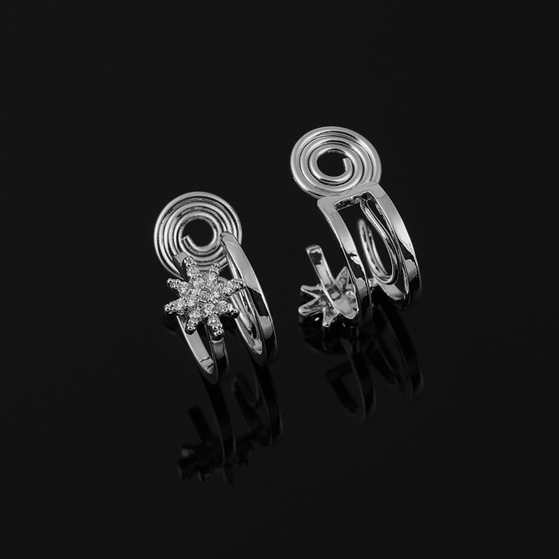 2:Silver Ear clip