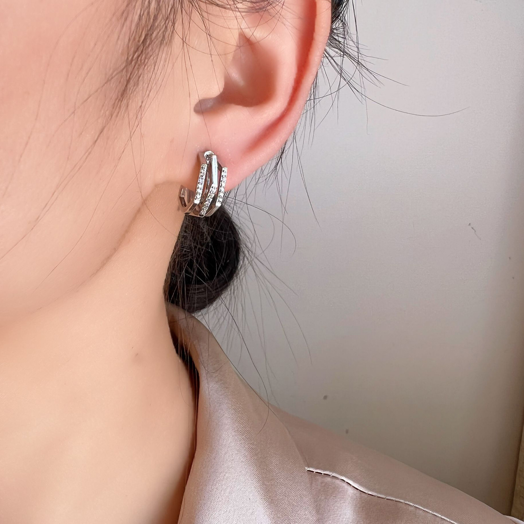 1:Ear Studs